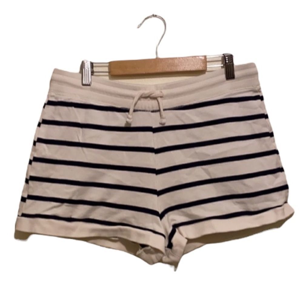 Zara cotton shorts. Perfect condition. Size L